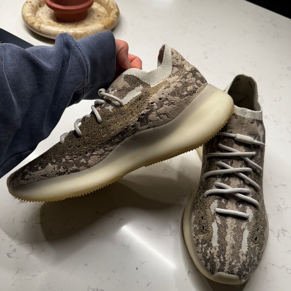 Yeezy boost 360 - Picture 3 of 4